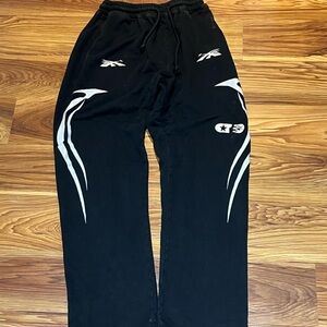 HELLSTAR Black Sweatpants with Grey Design Graphics